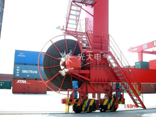 JDD系列力矩電機(jī)式低壓力電纜卷筒 JDD系列力矩電機(jī)式低壓力電纜卷筒