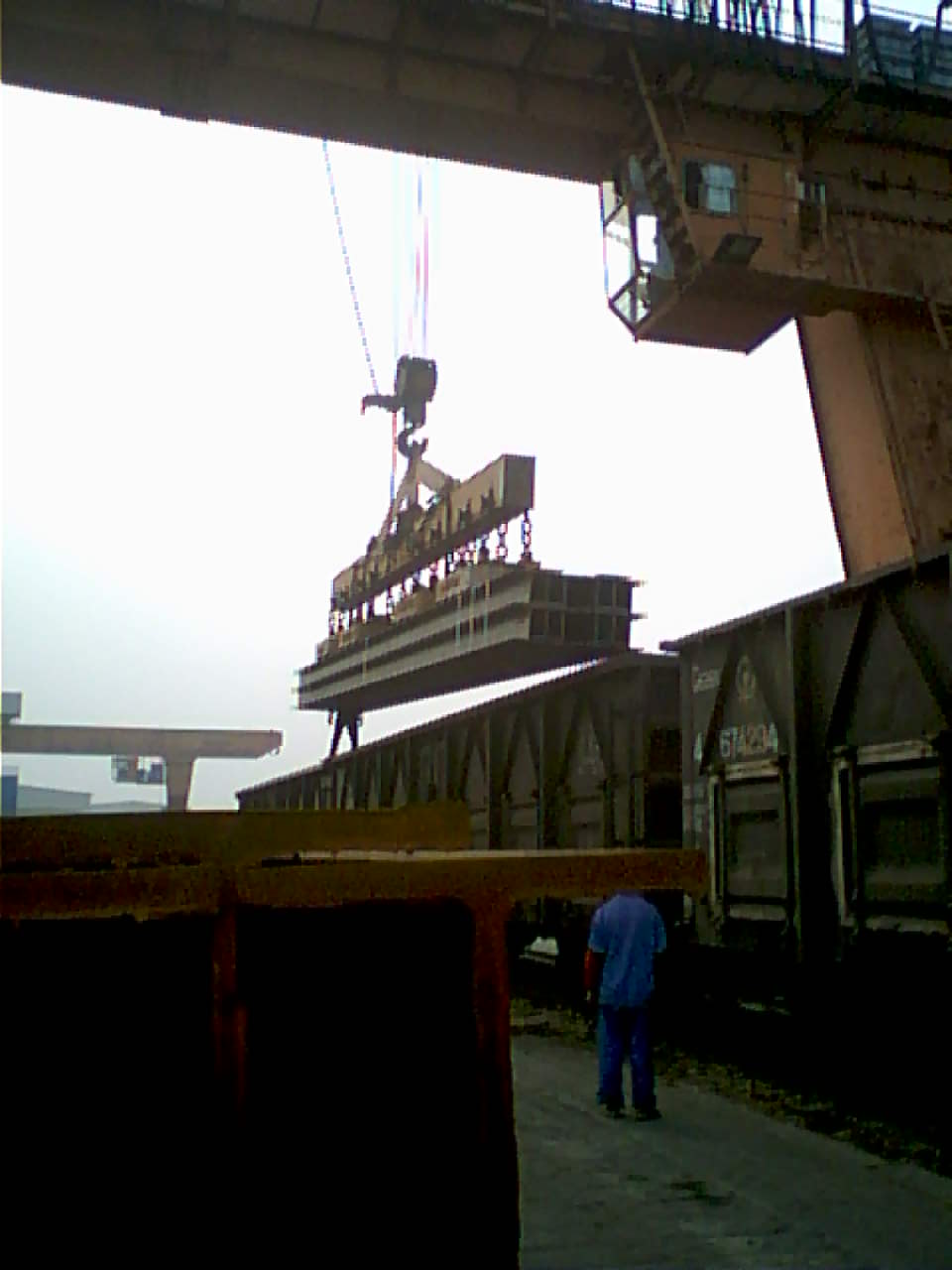 在使用起重電磁鐵必須要注意的一些事項 在使用起重電磁鐵必須要注意的一些事項